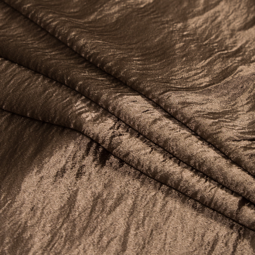 Wrinkled Polyester Satin - Luminous Chocolate Brown Detail