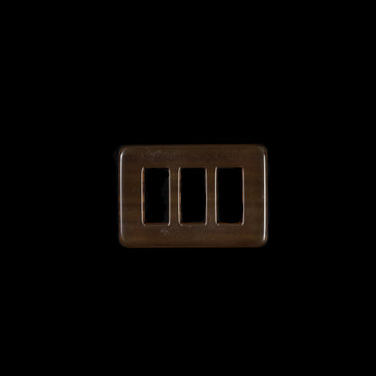 Amber Rectangular Plastic Buckle - 1.5" Detail