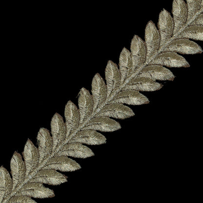 Metallic Gold Iron-on Leaf Trim - 1.25" Detail