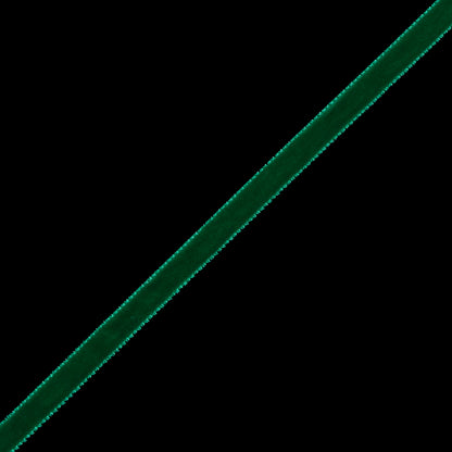 Emerald Single-Faced Velvet Ribbon - 0.25" Detail