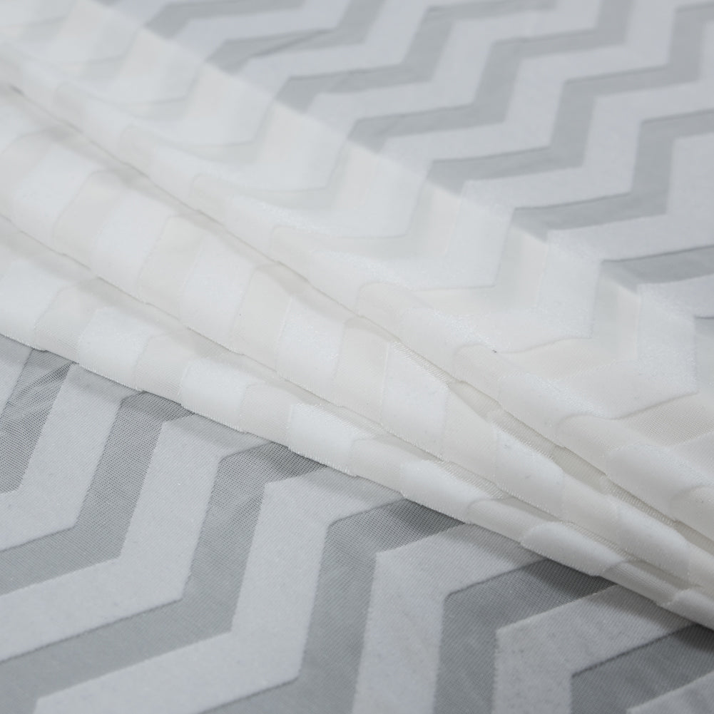 Zig Zag Burnout Velour - White Folded