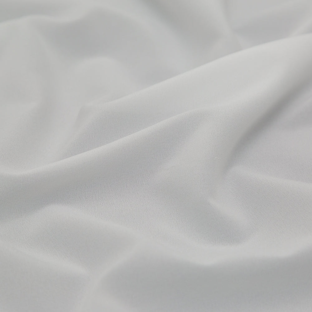 Theory White Stretch Polyester Crepe Detail