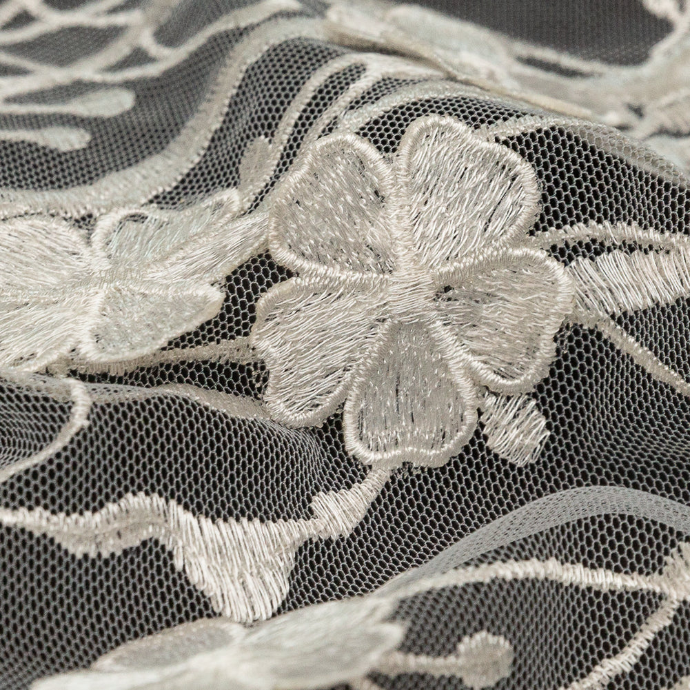 3D Embroidered Lace - Off-White Floral Detail