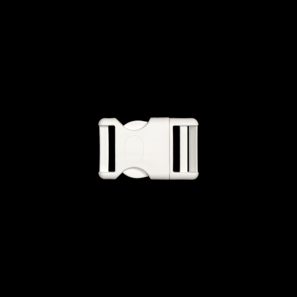 Lucille Italian Medium Cloud Dancer Plastic Release Buckle Detail