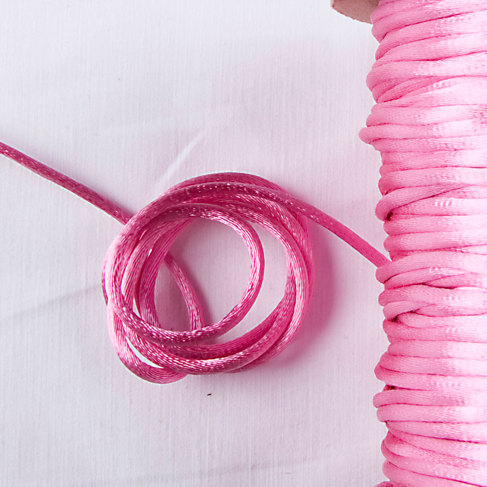 1mm Shocking Pink Rattail Cord Detail