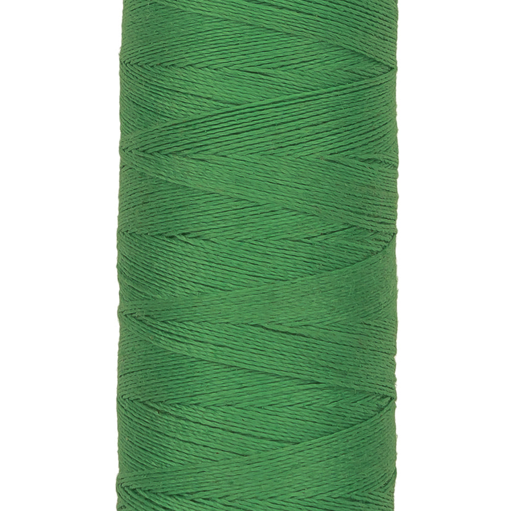 Gutermann Sew All Thread 100m - 744 Jewel Green Detail