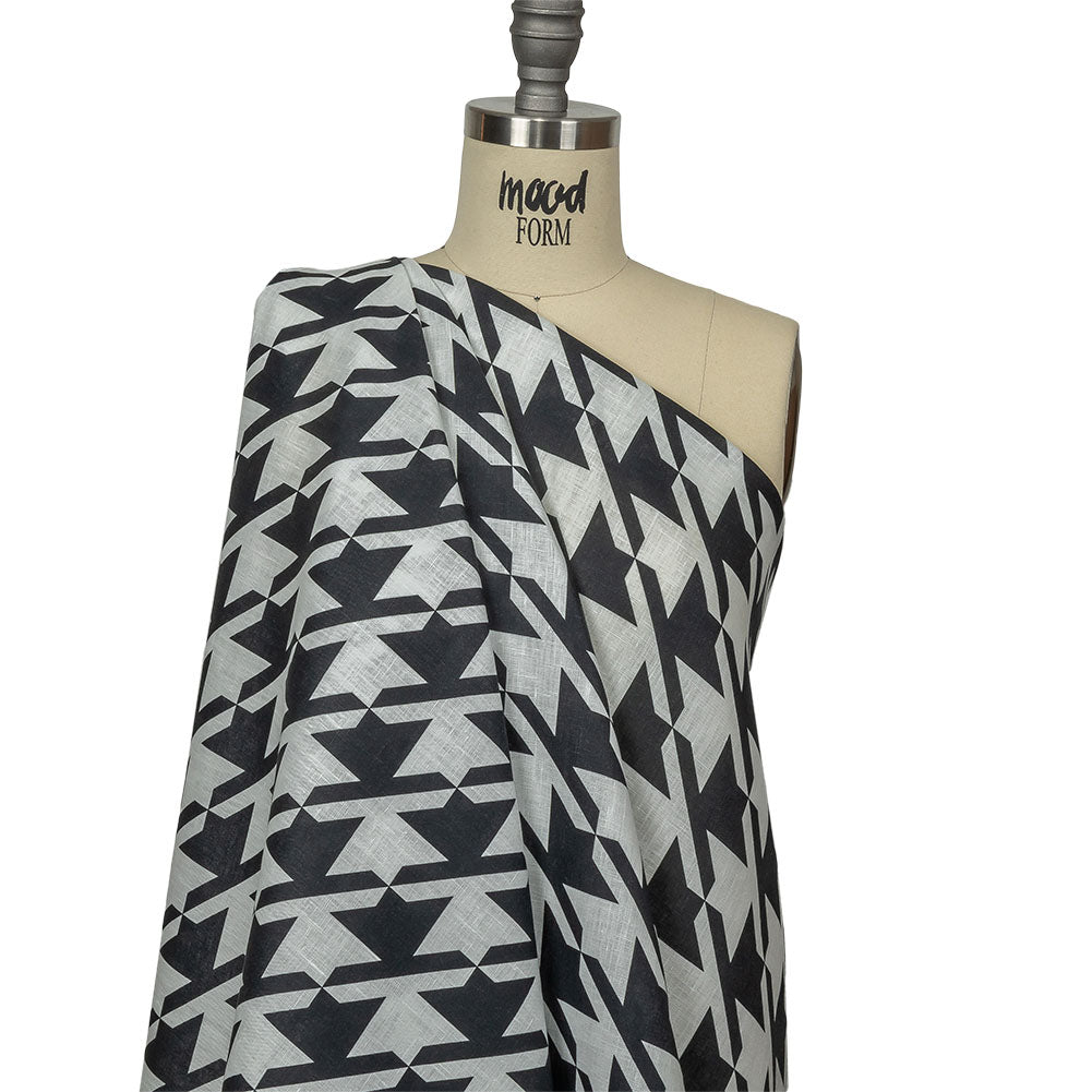 Black and White Oversized Houndstooth Printed Medium Weight Linen Woven Drape