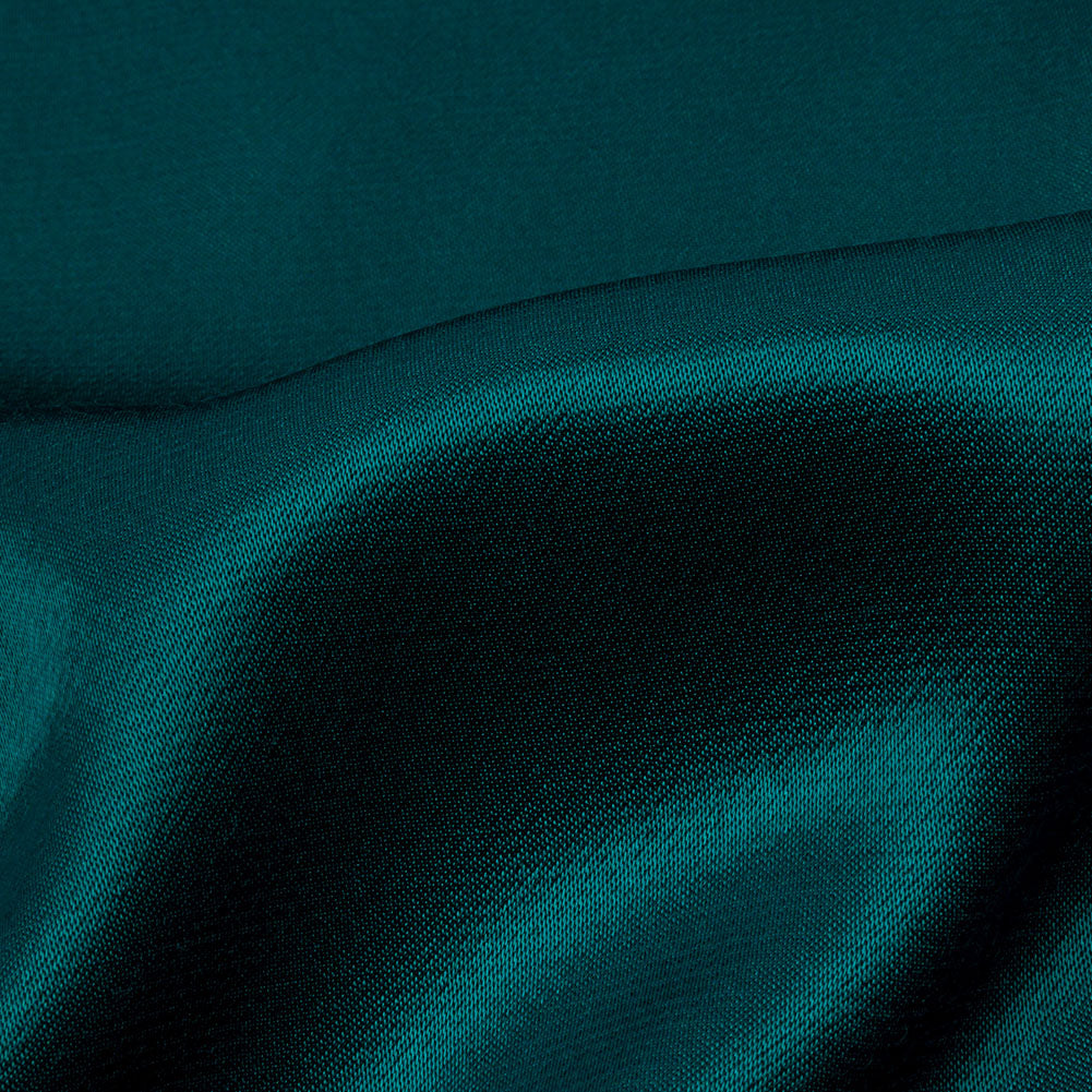 Sustainable Viscose Fluid Satin - Teal - Mood Exclusive Elliana Collection - Detail