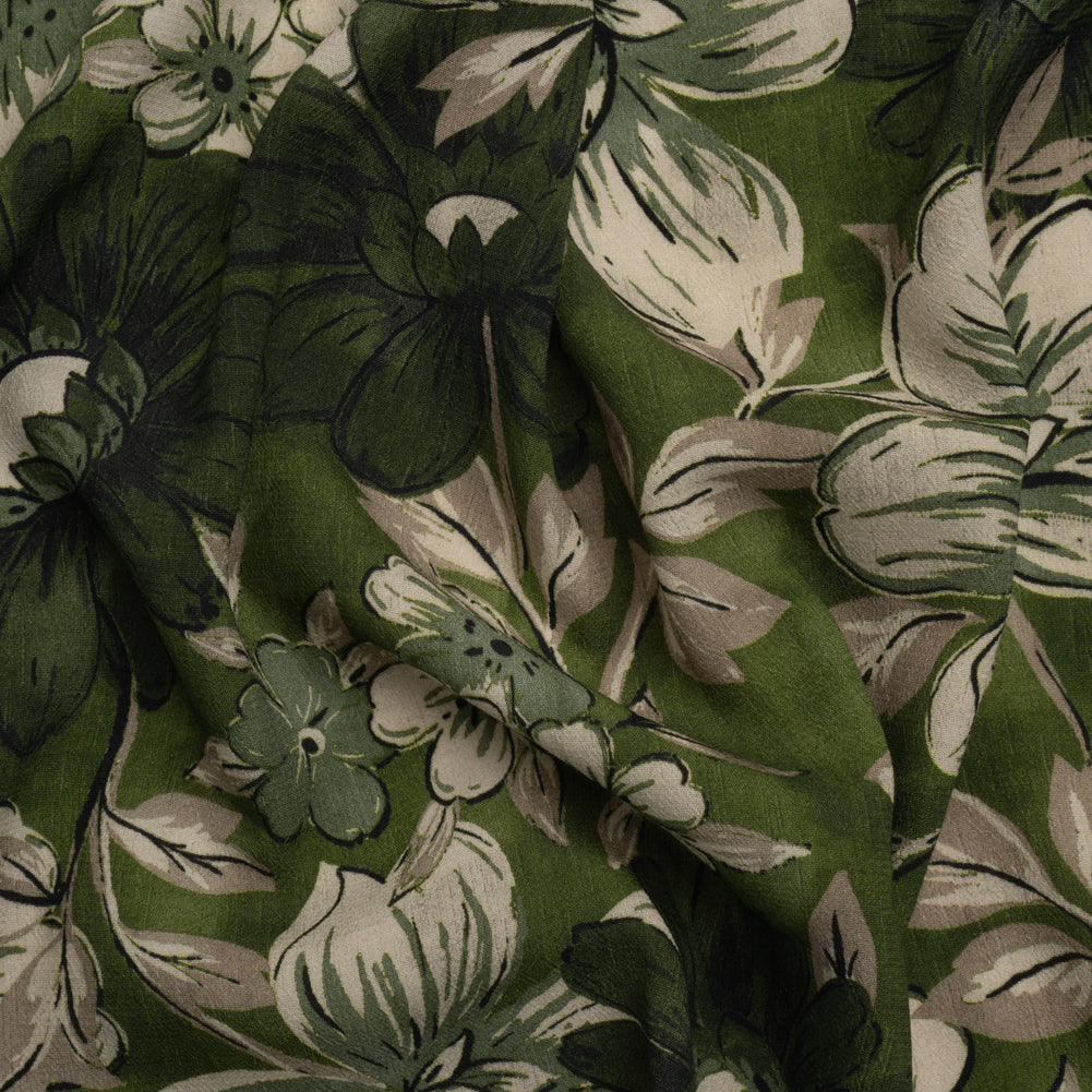 Sustainable Viscose Crepe Print - Green and White Floral - Mood Exclusive Crowded Fields