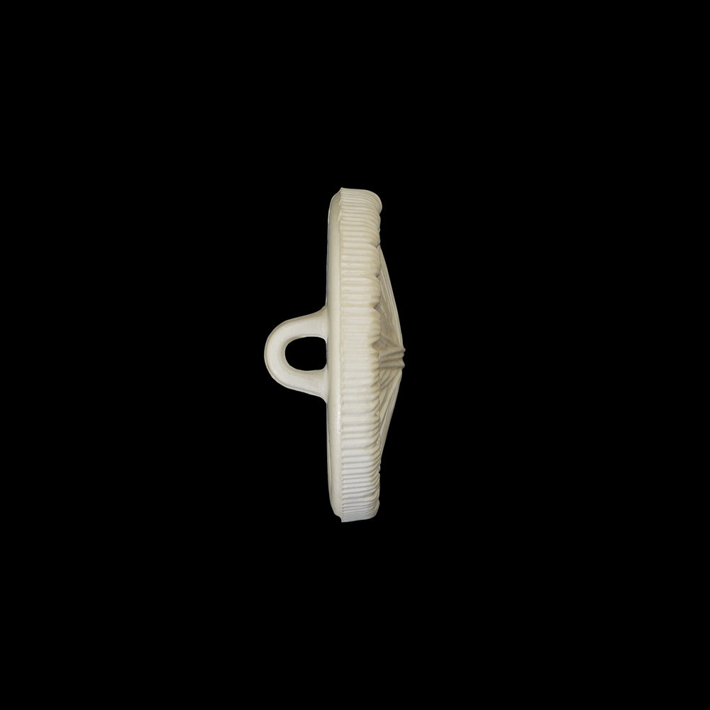 Plastic Shank Back Button - 32L/20mm - Ivory Radiating Sticks - Folded