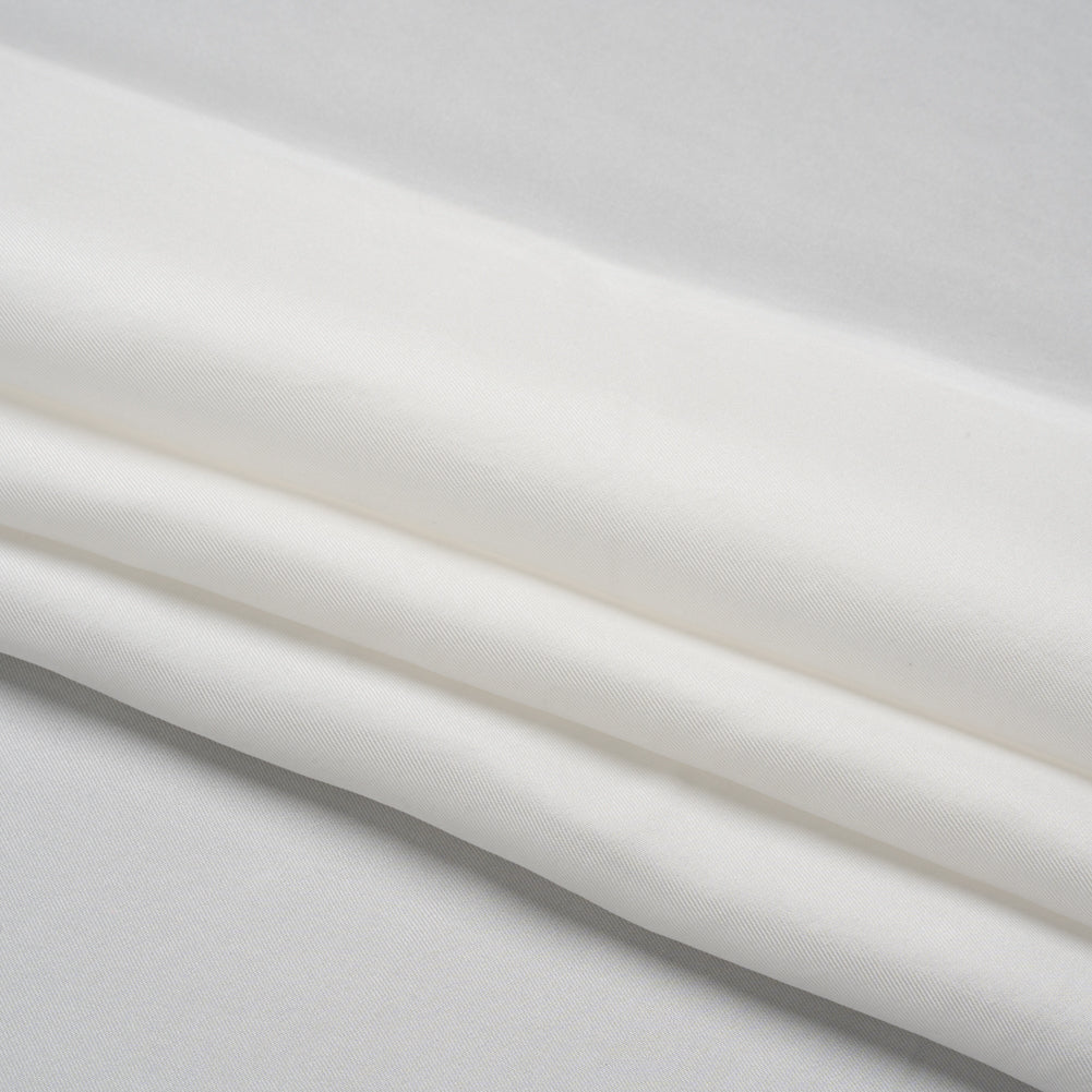 Washed Silk Twill 18mm - Off-White - Folded