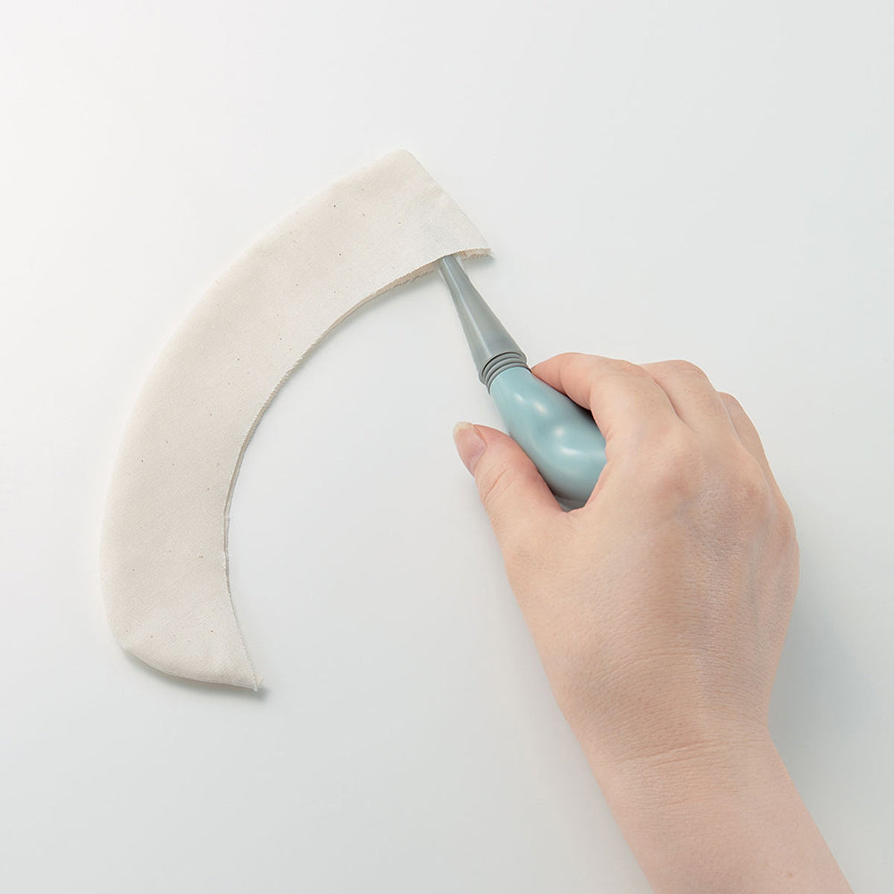 Clover Grip Fit Tapered Tailor's Awl - Folded