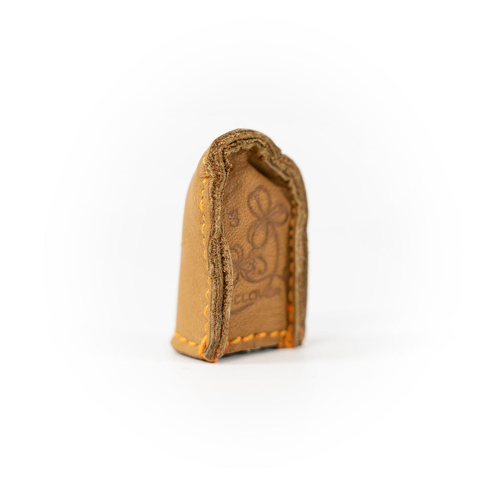 Clover Natural Fit Leather Thimble - Small - Detail