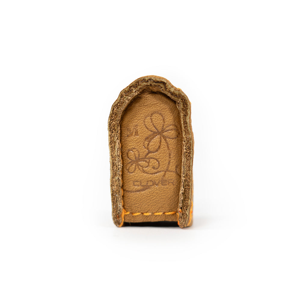 Clover Natural Fit Leather Thimble - Medium Detail