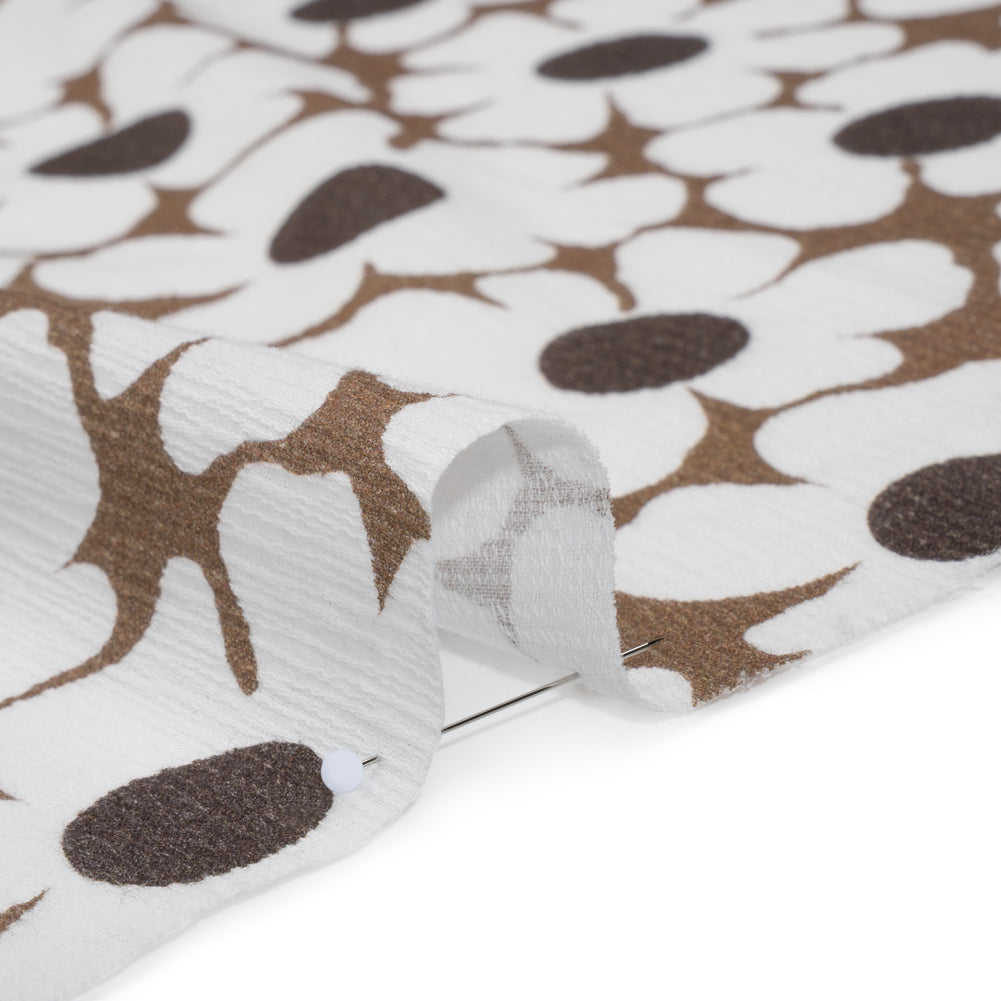 Slubbed Gauzy Cotton Woven - Brown and White Retro Daisies - Mood Exclusive Dancing Daisies Print - Detail