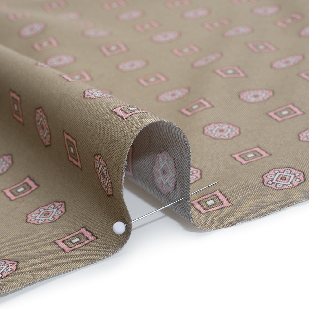 Cotton Oxford Shirting Print - Warm Gray, Baby Pink and White Medallions and Squares - Deadstock - Detail