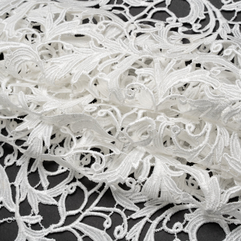 Guipure Lace - Off White Swirling Leafy Vines Folded