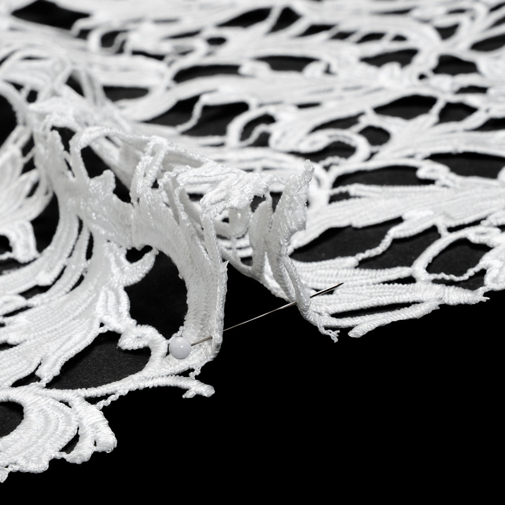 Guipure Lace - Off White Swirling Leafy Vines Detail