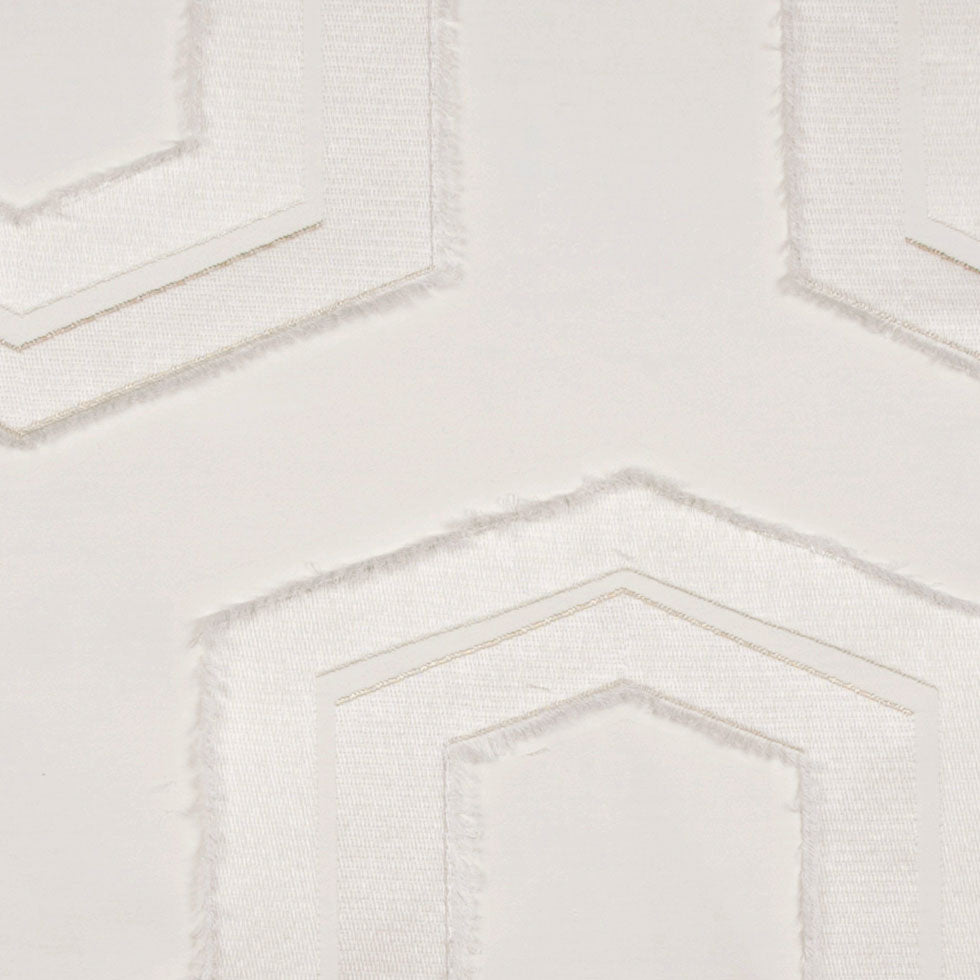 Off-White/Beige Geometric Woven Detail