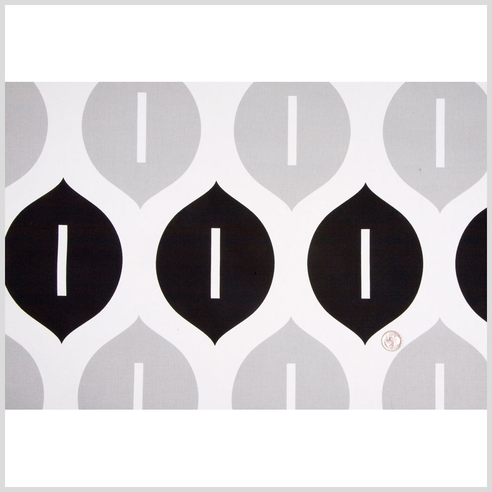 Off-White/Black/Gray Geometric Canvas Full