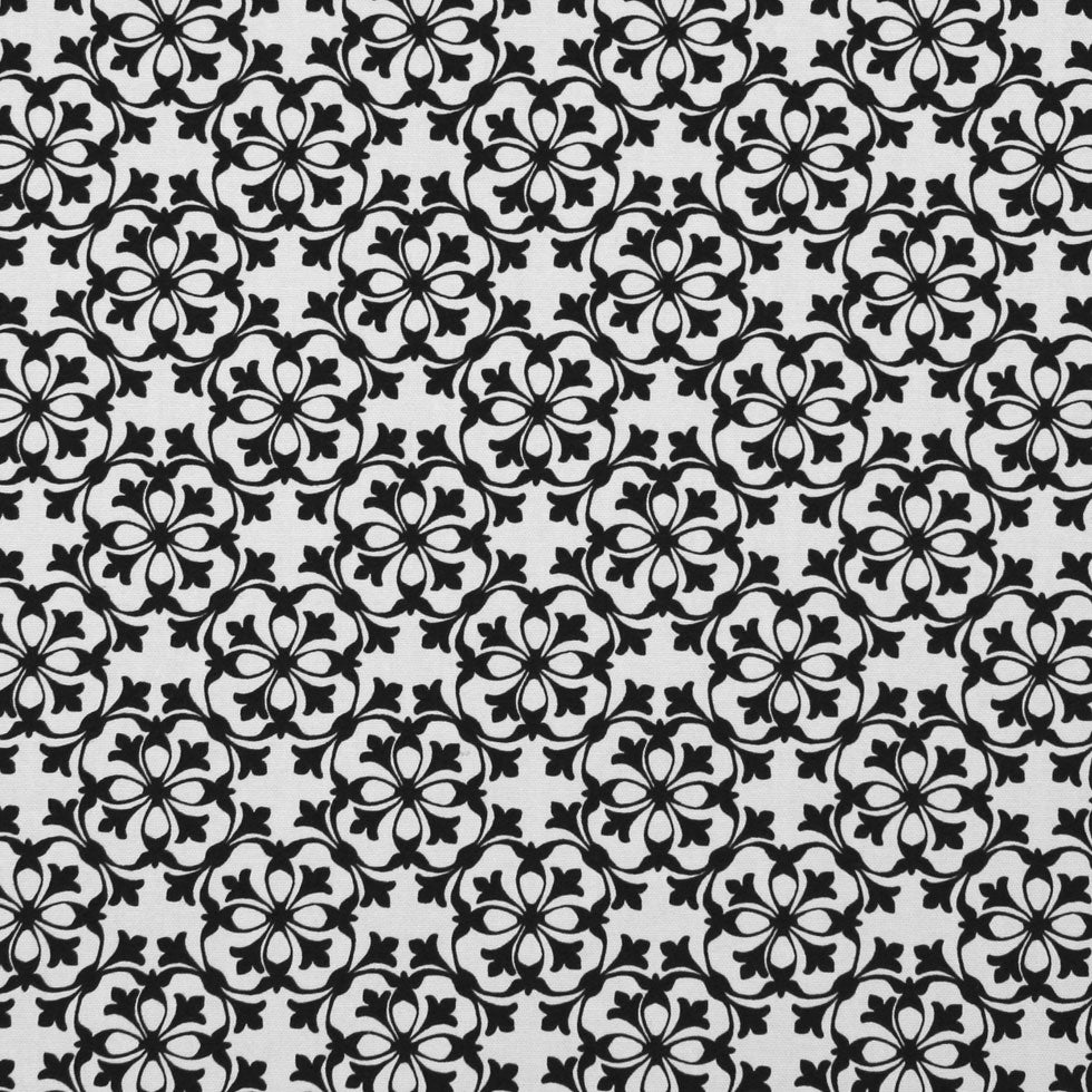 Black/Cream Classical Canvas Detail
