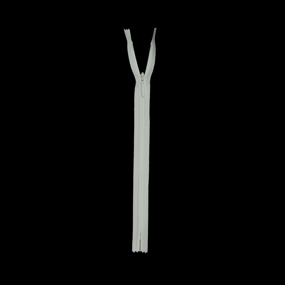 Invisible Zipper 9" by YKK - 502 Vanilla Ice Detail