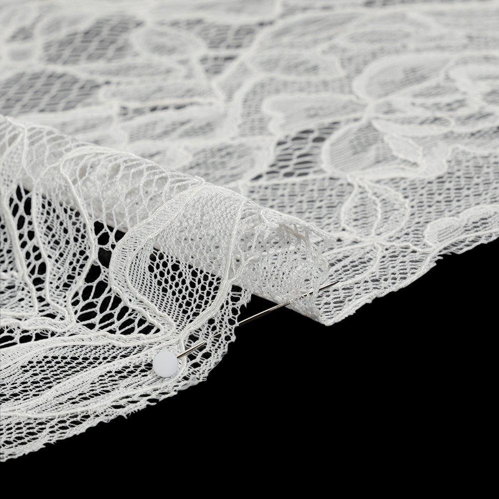 Corded Lace with Finished Edge - Soft White Sweeping Roses - Detail
