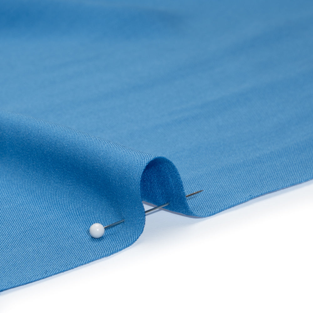 Rayon Challis - Blue - Mood Exclusive Vivian Collection - Detail
