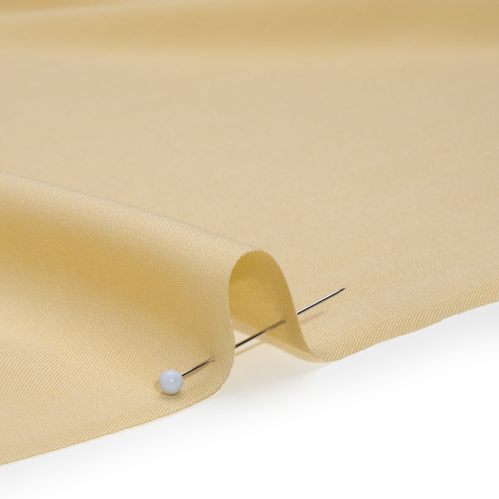 Rayon Challis - Cream - Mood Exclusive Vivian Collection - Detail