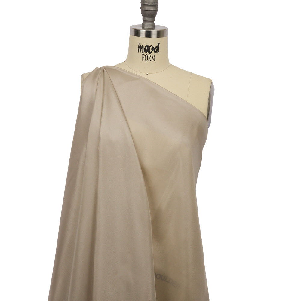 China Silk/Silk Habotai - Feather Gray - Premium Collection - Drape