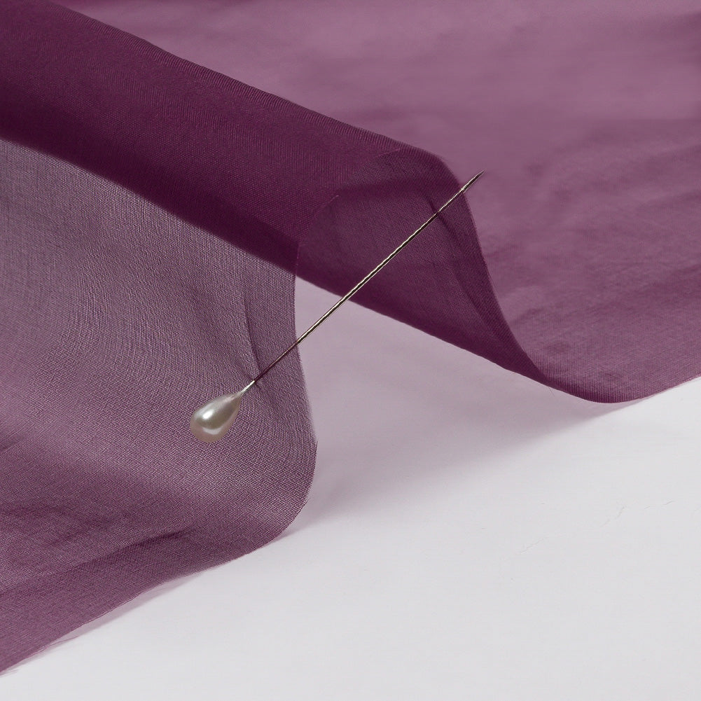 Silk Organza 44" - Eggplant - Premium Collection - Detail