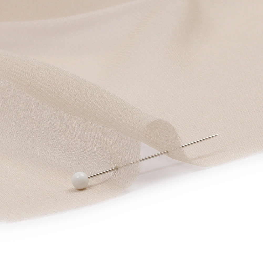 Silk Chiffon 44" - Feather Gray - Premium Collection - Detail