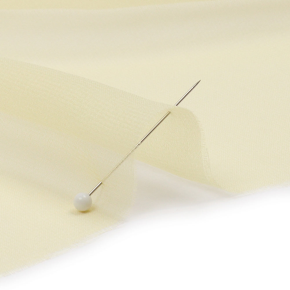 Silk Chiffon 44" - French Vanilla - Premium Collection - Detail