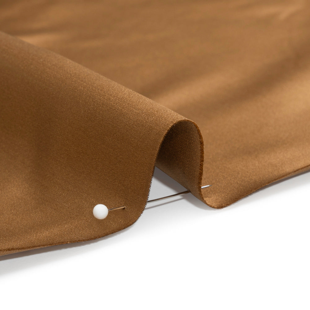Silk Duchesse Satin - Dachshund - Premium Collection - Detail