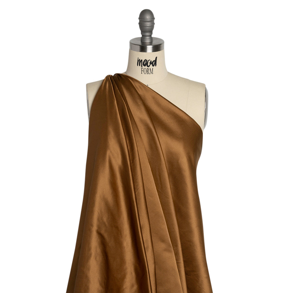 Silk Duchesse Satin - Dachshund - Premium Collection - Drape