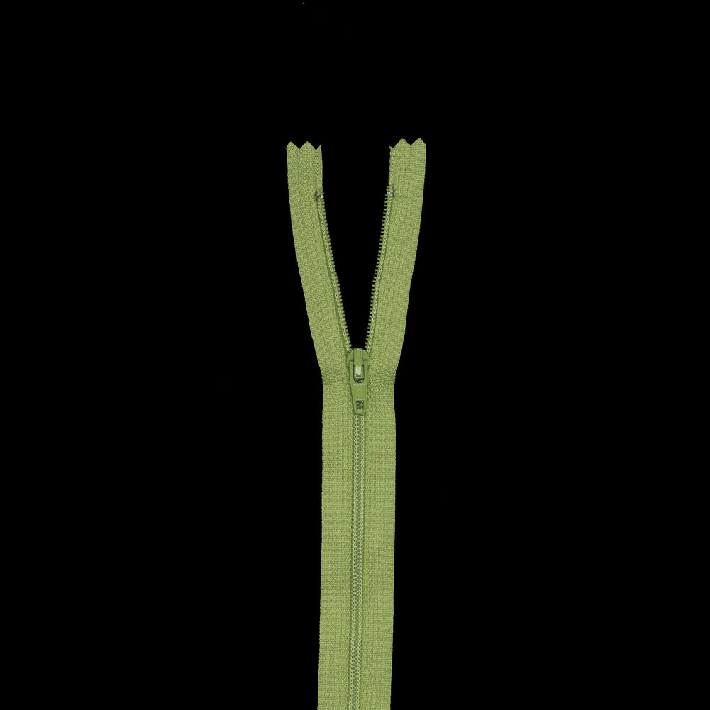 Regular Zipper 24" by YKK - 827 Macaw Green